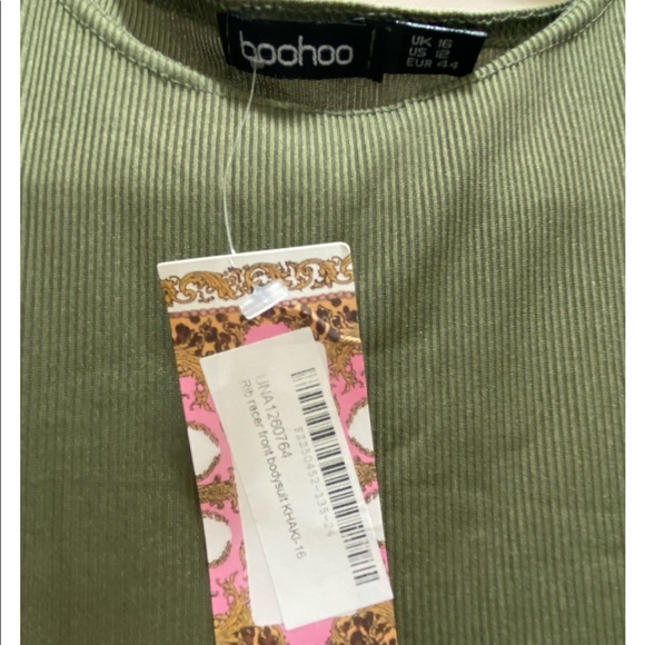 NWOT Boohoo ribbed bodysuit - Picture 4 of 5